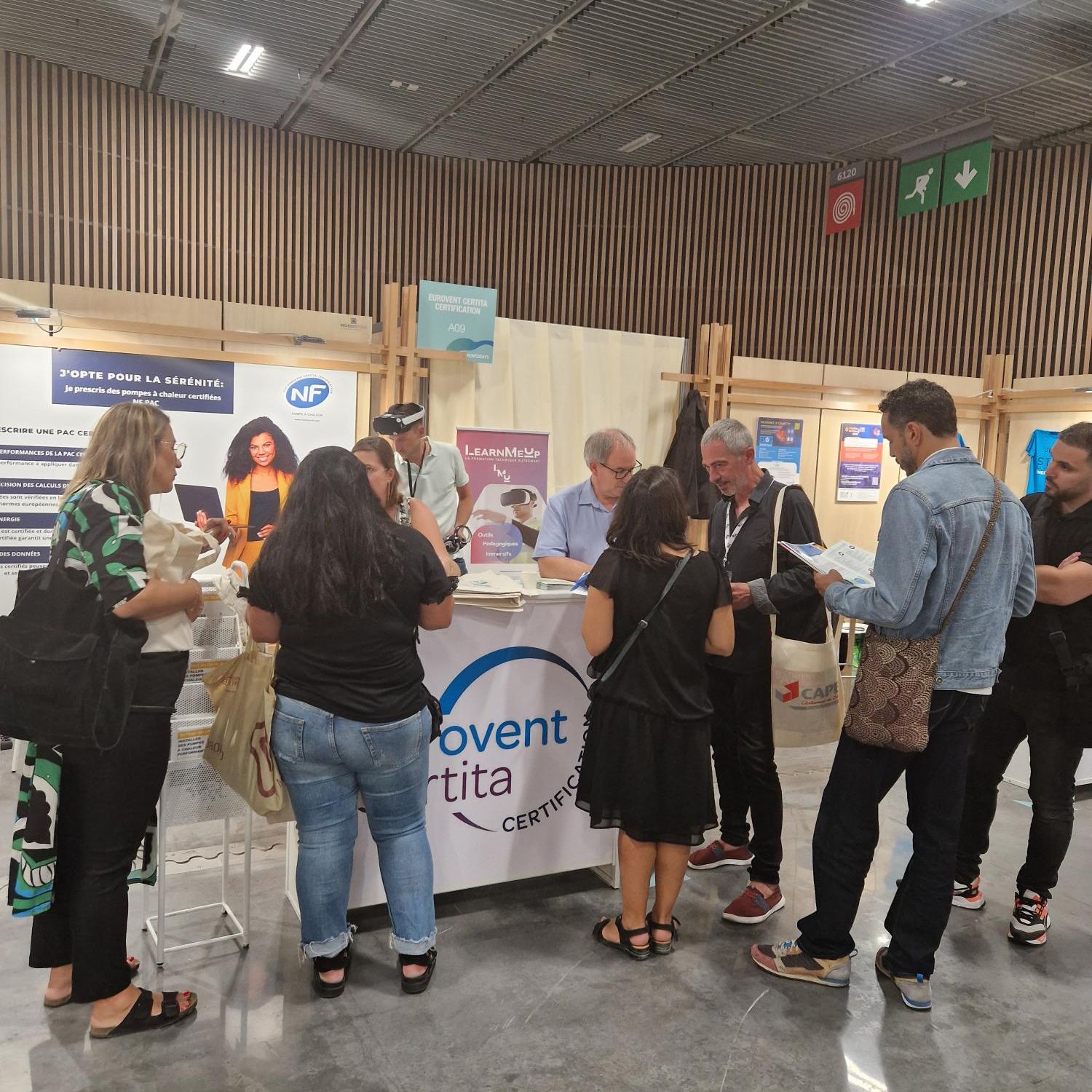 Le stand du CEC aux Renodays